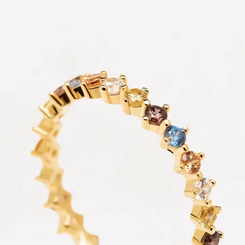 Elegant Crystal Fashion Ring - Sparkling Statement Jewelry